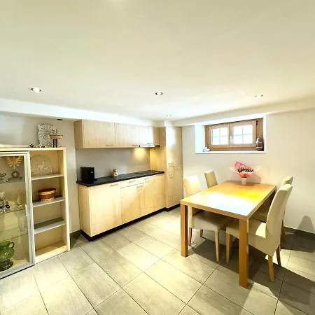 Haus Arnika Apartamento