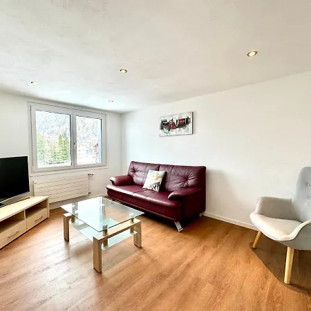 Haus Arnika Apartamento *